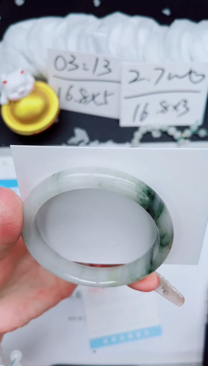 【闪购商品】石英质玉手镯未镶嵌309-58.6