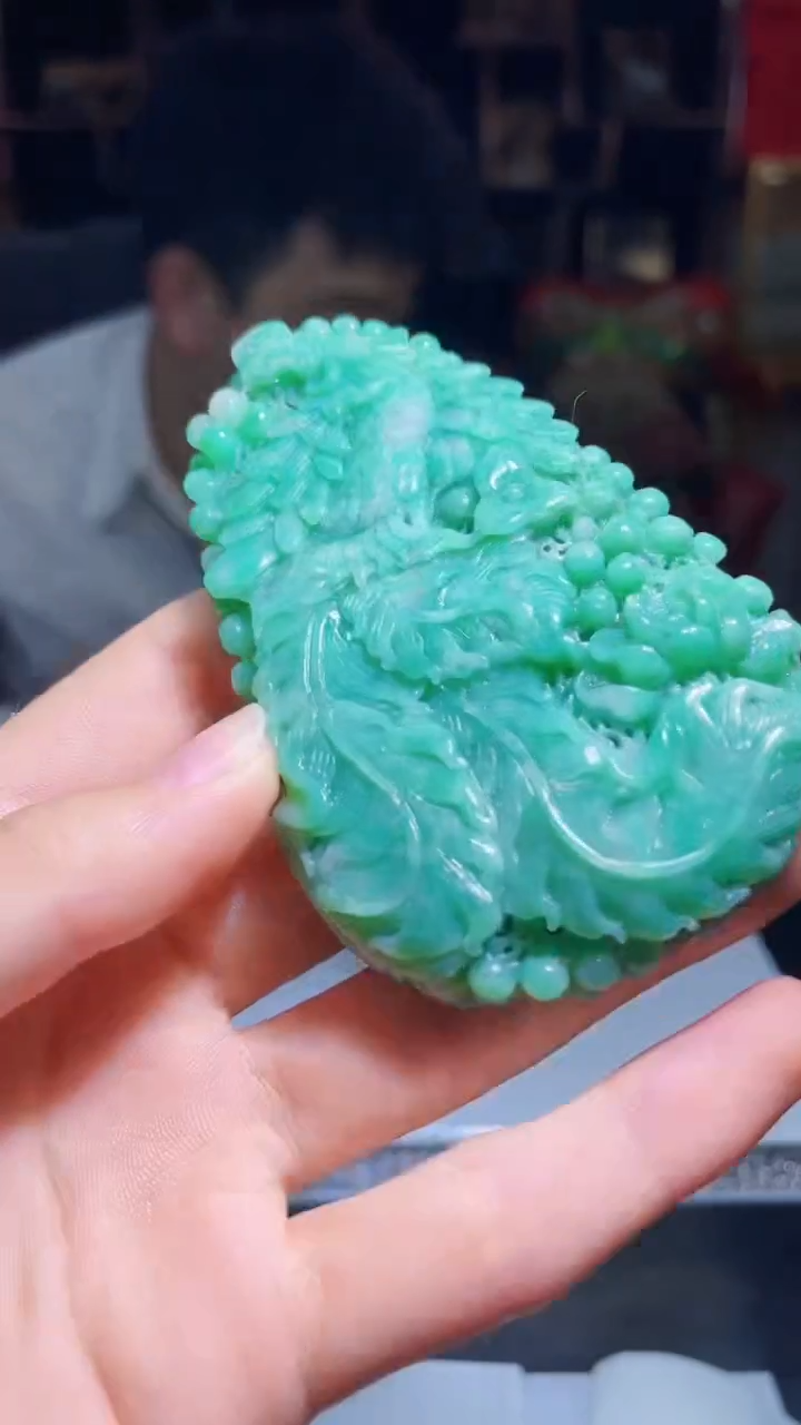 【闪购商品】翡翠吊坠(赠链)未镶嵌S113