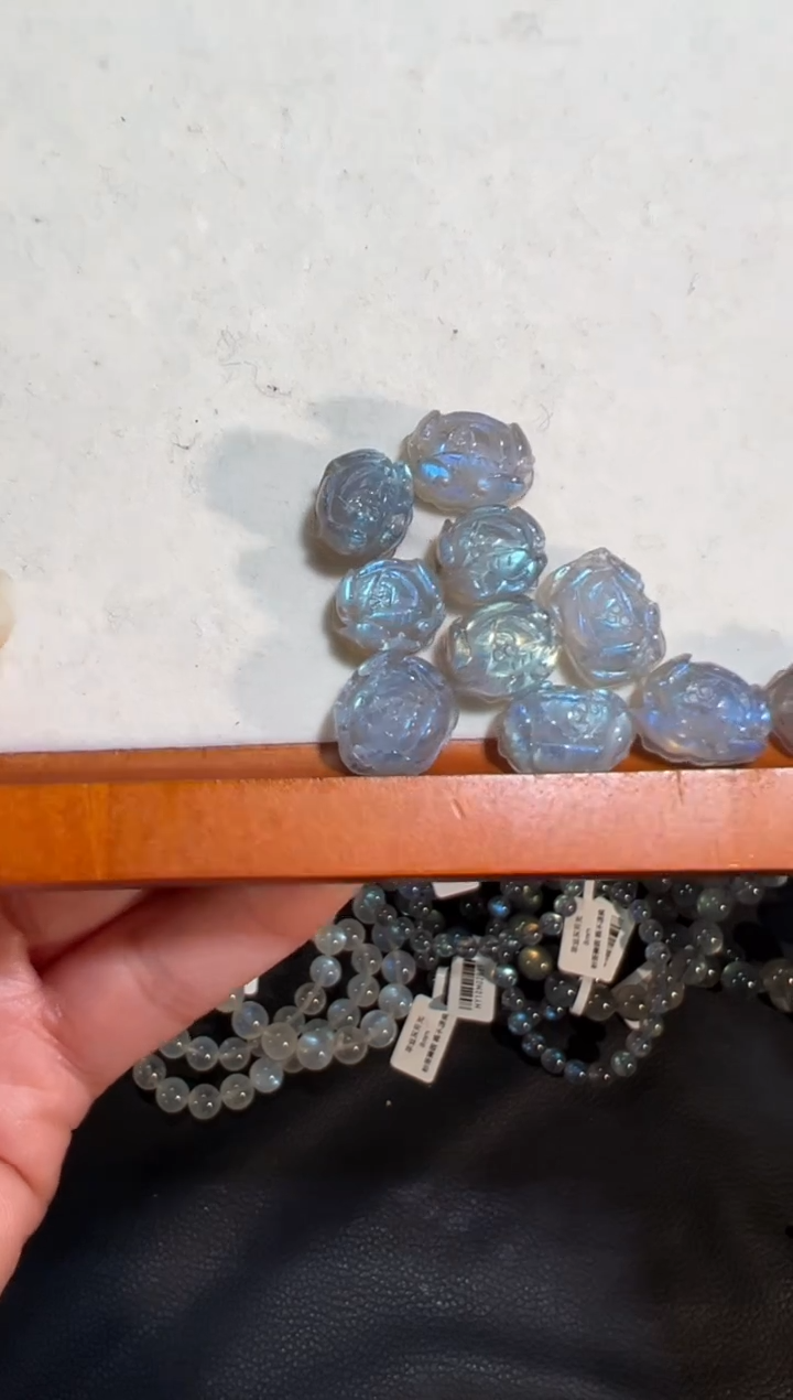 未镶嵌珠宝半成品长石灰月光牡丹花单珠  默认微瑕