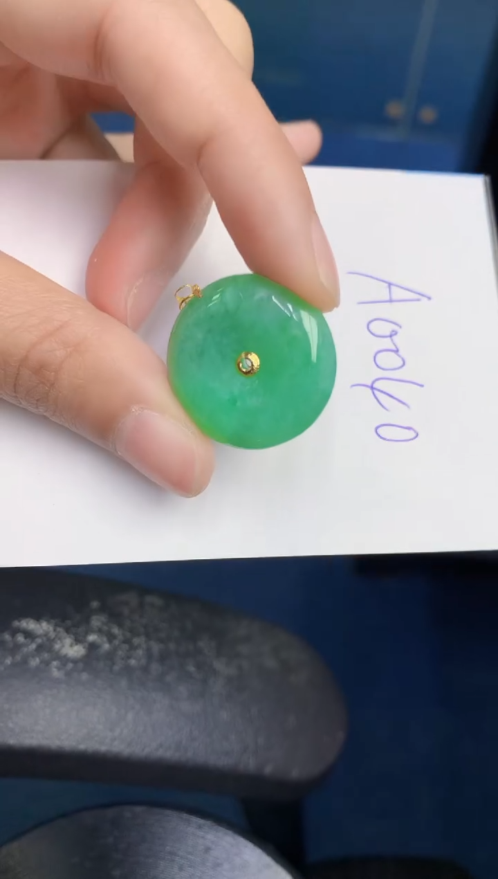 【闪购商品】翡翠颈饰18K金镶嵌00000000000