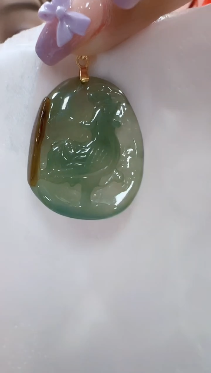 翡翠未镶嵌颈饰孤品生肖鸡高31宽25厚8