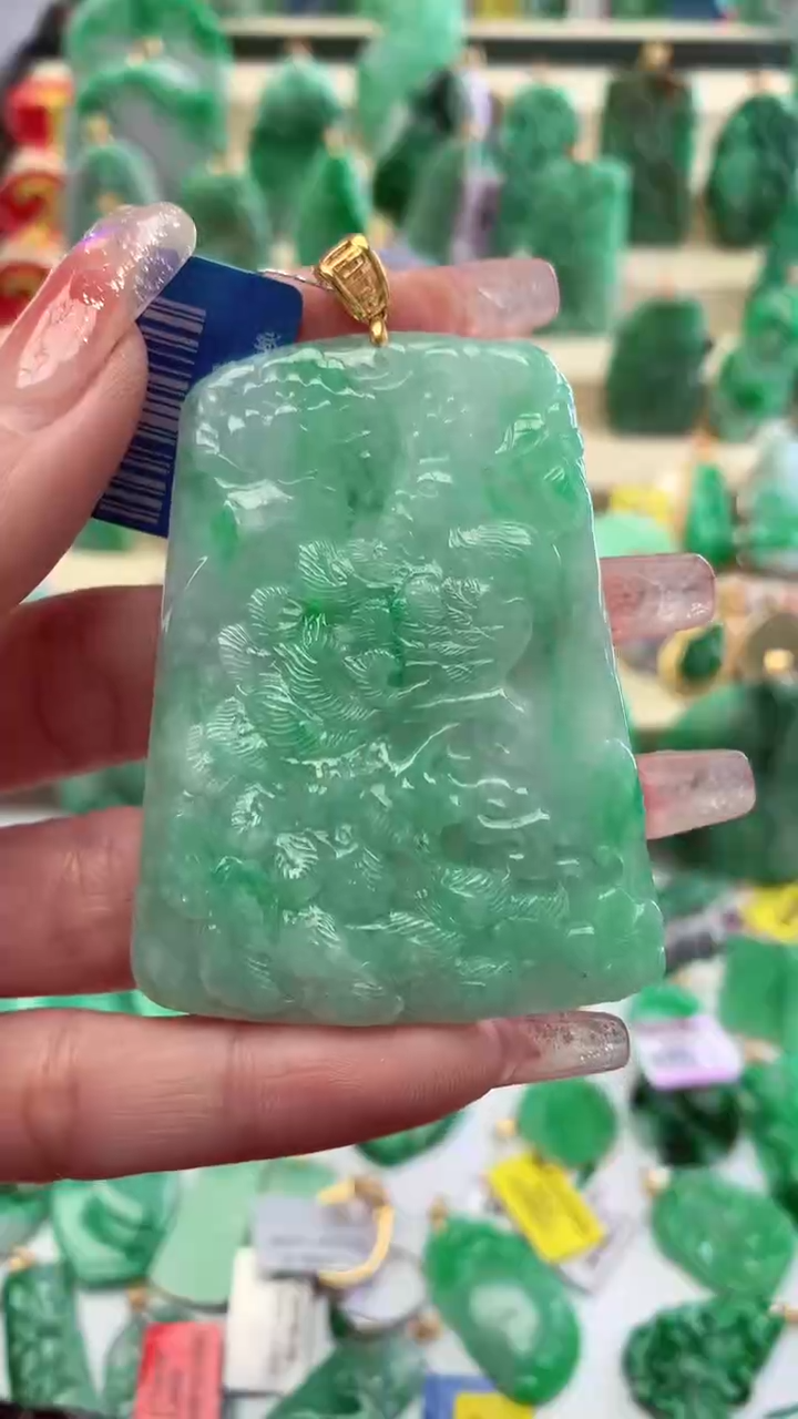 【闪购商品】翡翠颈饰18K金镶嵌挂件