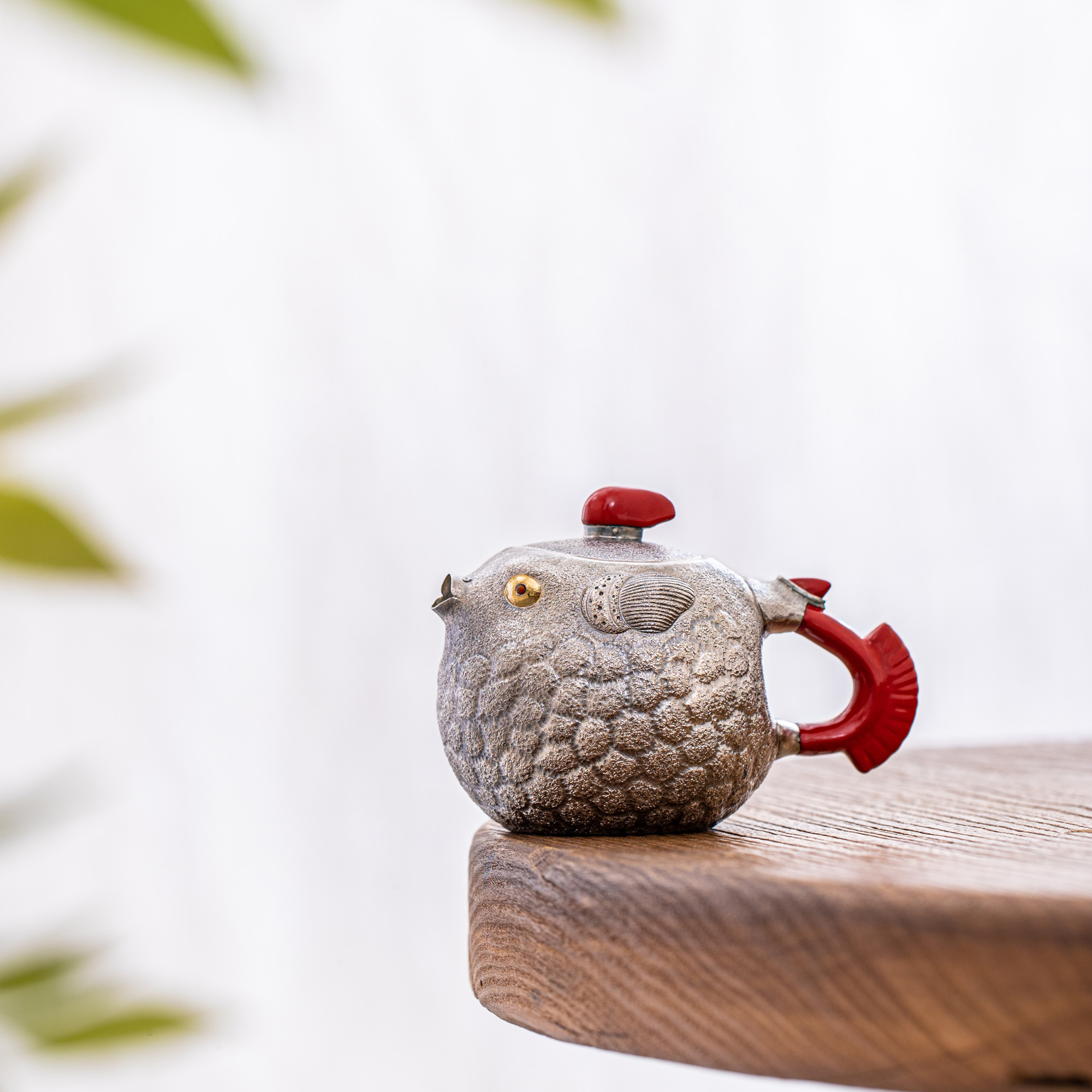 蜂鸟工坊 名匠优选 红漆把漆钮河豚小壶 MJYXA1135