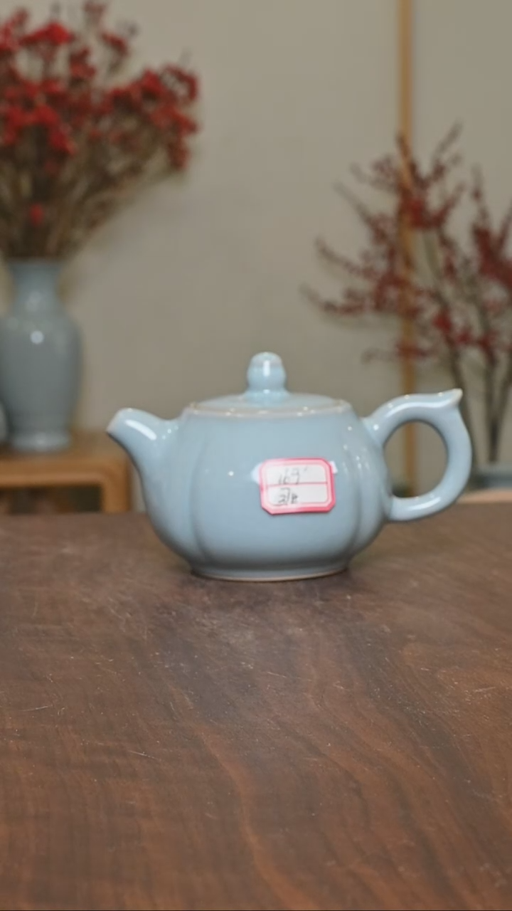 【闪购商品】其他37#微瑕天青釉朱家汝窑莲花壶190毫升