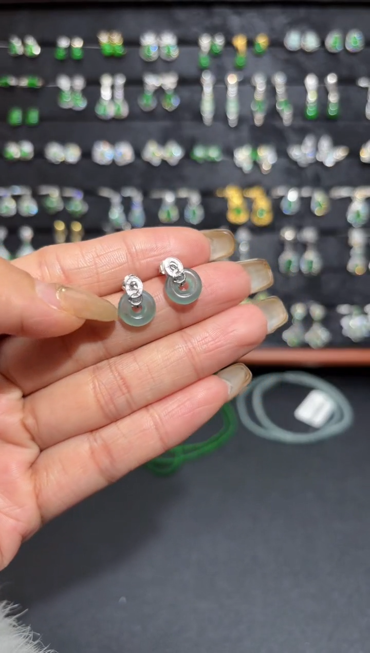 【闪购商品】翡翠颈饰银S925镶嵌甜甜圈/支持复检/一件