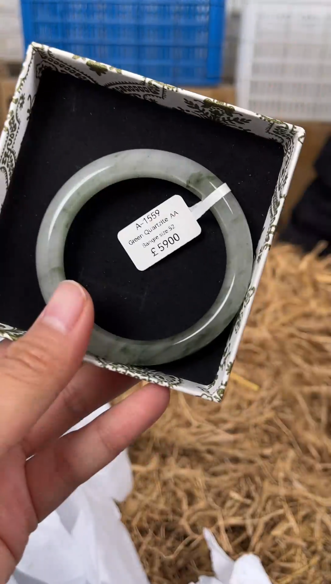 未镶嵌手镯石英质玉A1559