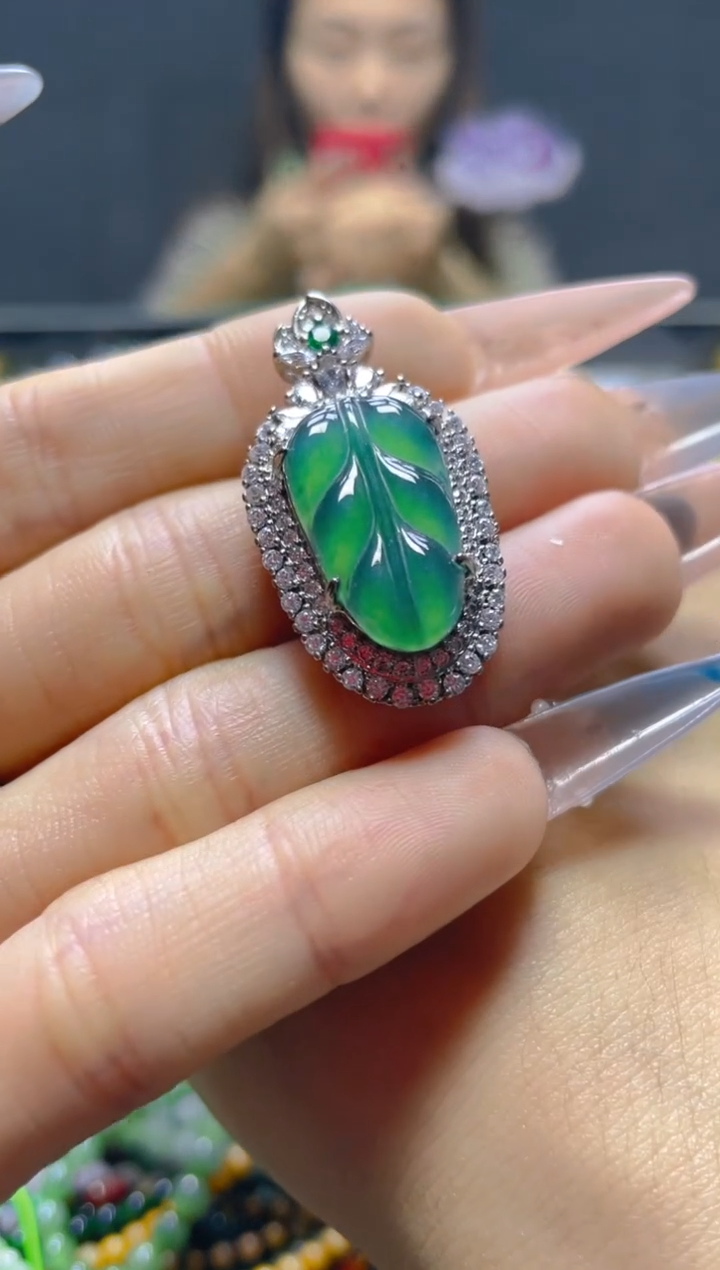 颈饰未镶嵌翡翠/X/翡翠A货，一件也是批发价