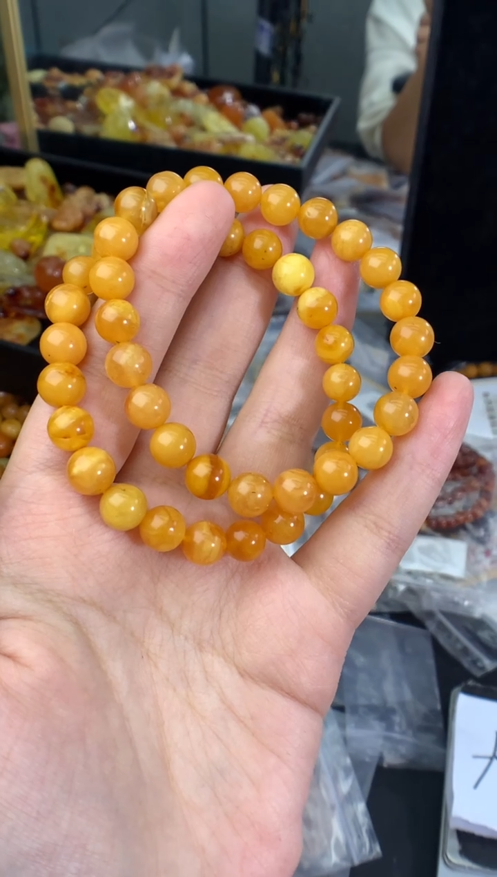 蜜蜡未镶嵌珠宝奇石多样性发其一