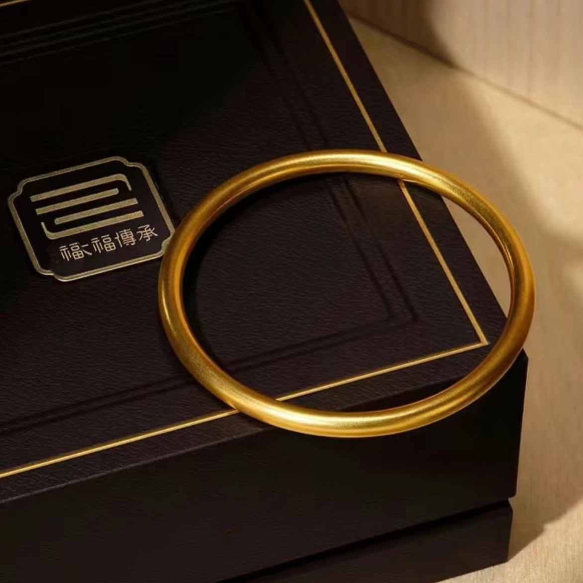 精工高版本古法细沙工艺素圈内刻莲花传承手镯