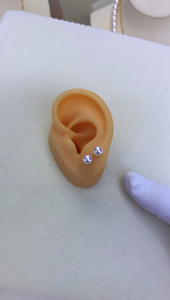 18K金镶嵌DA海水珍珠 GD001 5-6 素钉定制