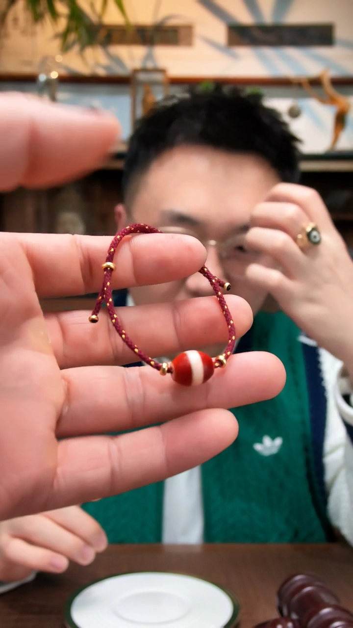 未镶嵌手绳玛瑙/玉髓玛瑙珠红手绳TS