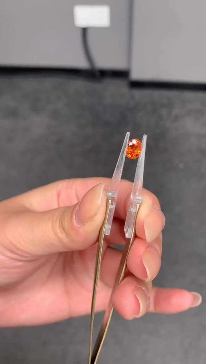 【闪购商品】石榴石（芬达石）裸石未镶嵌1.4ct芬达