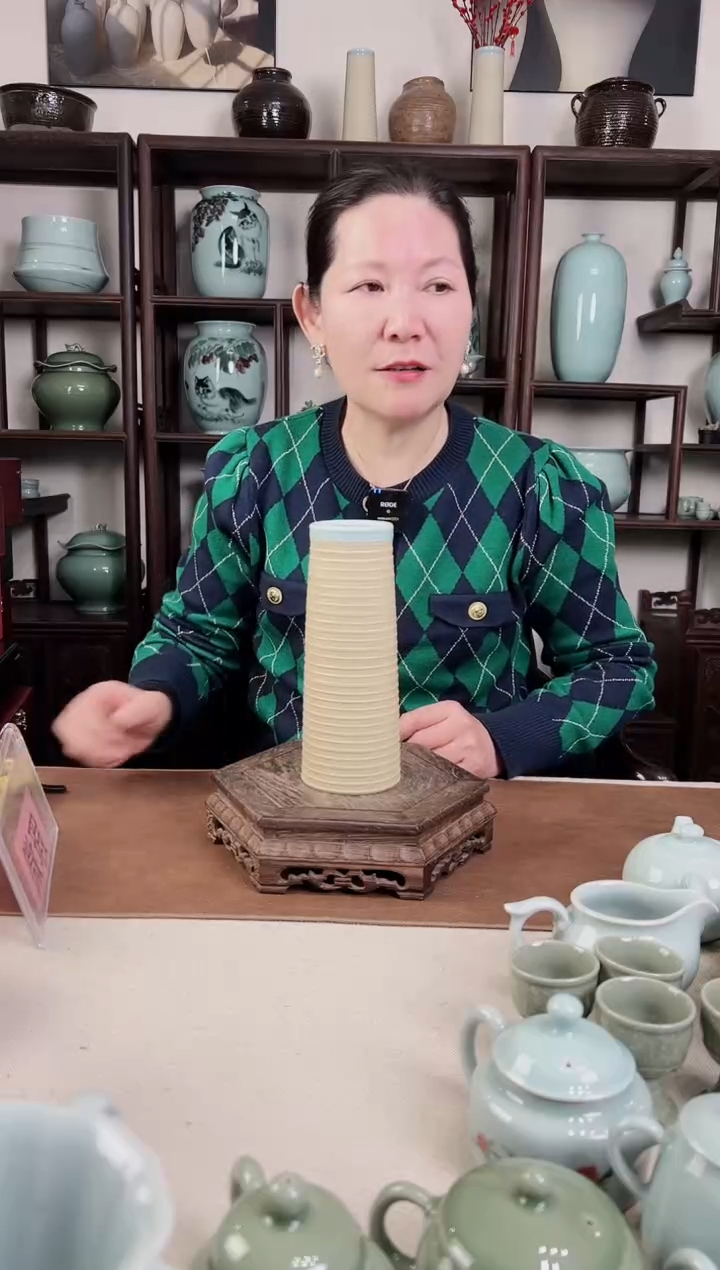 【闪购商品】杯纯手工 草木灰 直口瓶