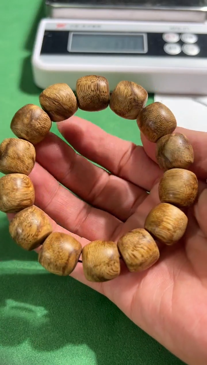 【闪购商品】沉香手串113号蜜结都彭多样性发一