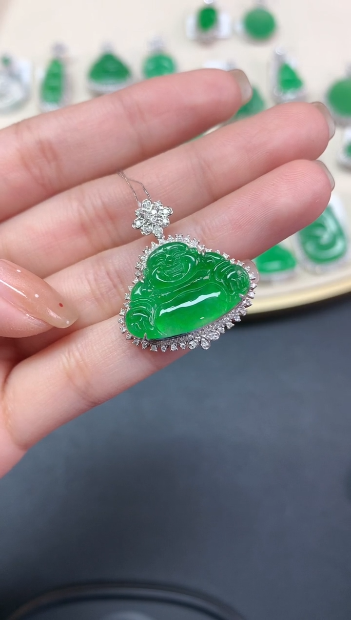 【闪购商品】翡翠吊坠(不含链)18K金镶嵌吊坠A497|8800