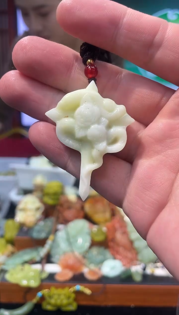 【闪购商品】岫玉吊坠未镶嵌·