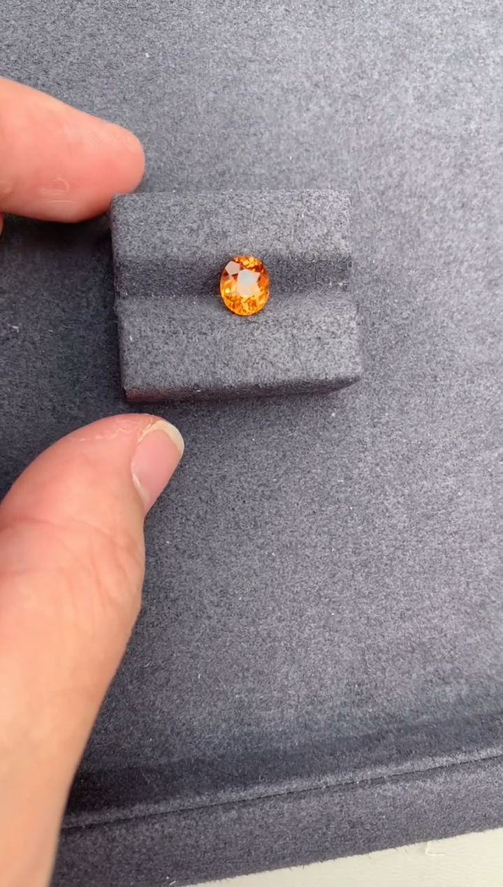【闪购商品】石榴石（芬达石）裸石未镶嵌1.4ct芬达
