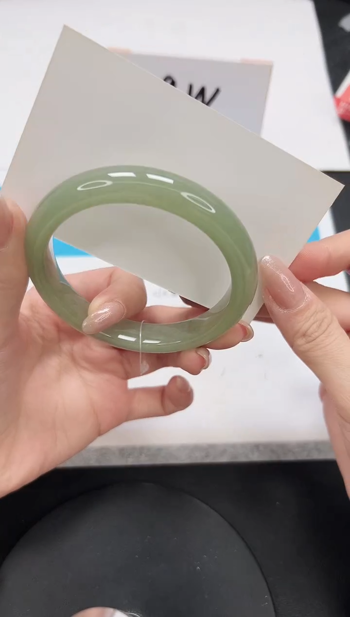 【闪购商品】石英质玉手镯未镶嵌A242-59.7