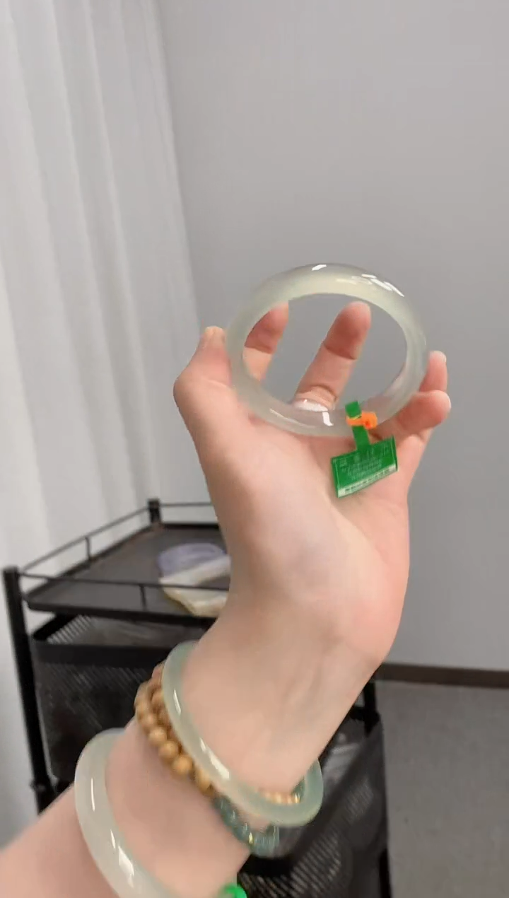 【闪购商品】玛瑙/玉髓手镯未镶嵌55-56圈