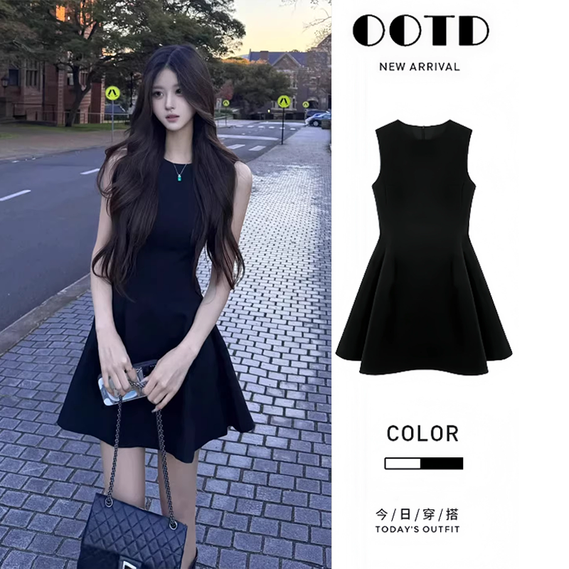 黑色收腰连衣裙女夏2025新款法式高级感郝本风海边初恋月光短裙