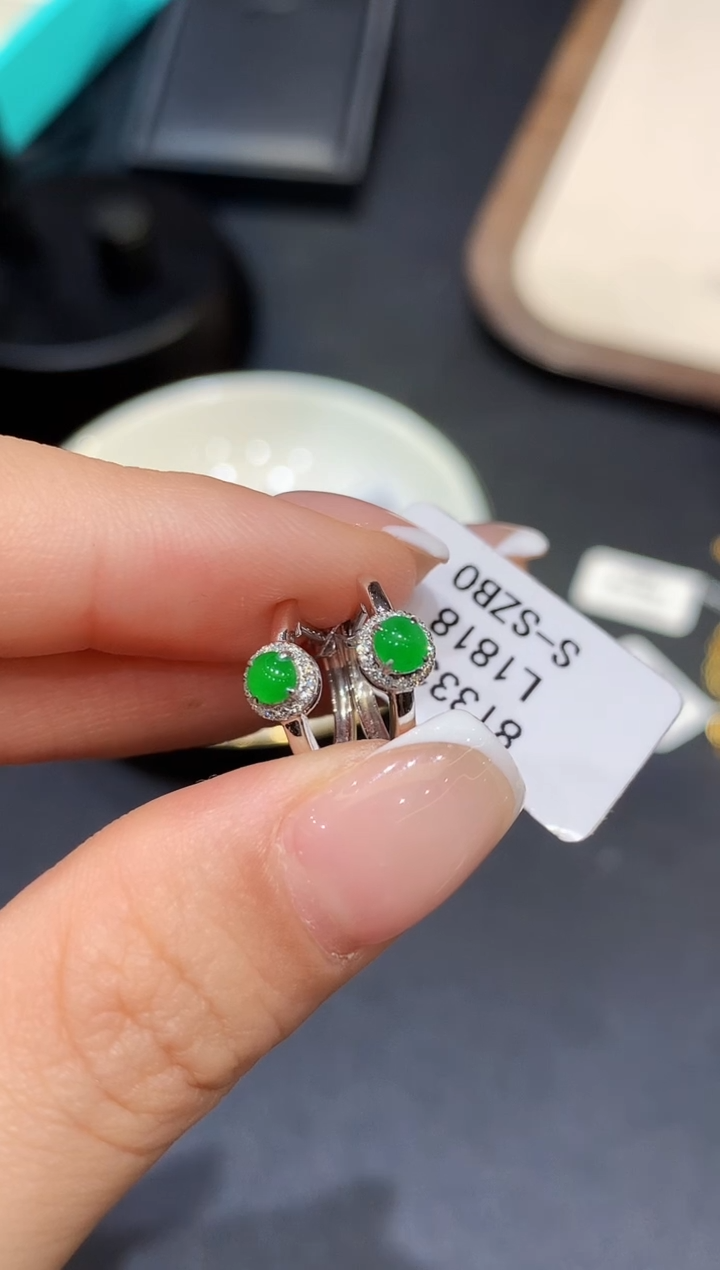 翡翠18K金镶嵌耳饰L1818多样性发其一