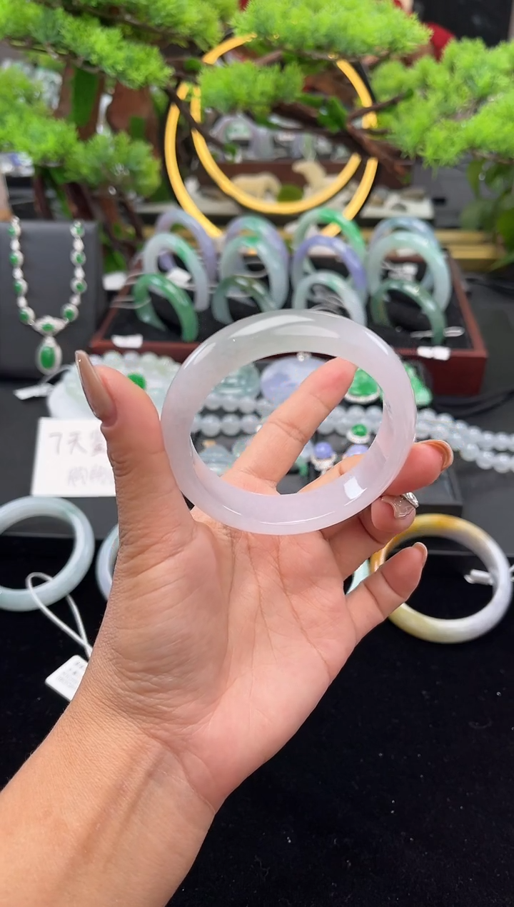 未镶嵌手镯翡翠手镯