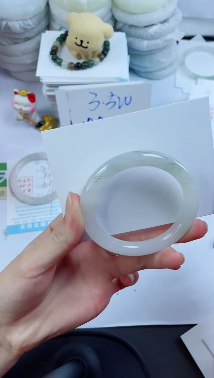 【闪购商品】石英质玉手镯未镶嵌872-52.5