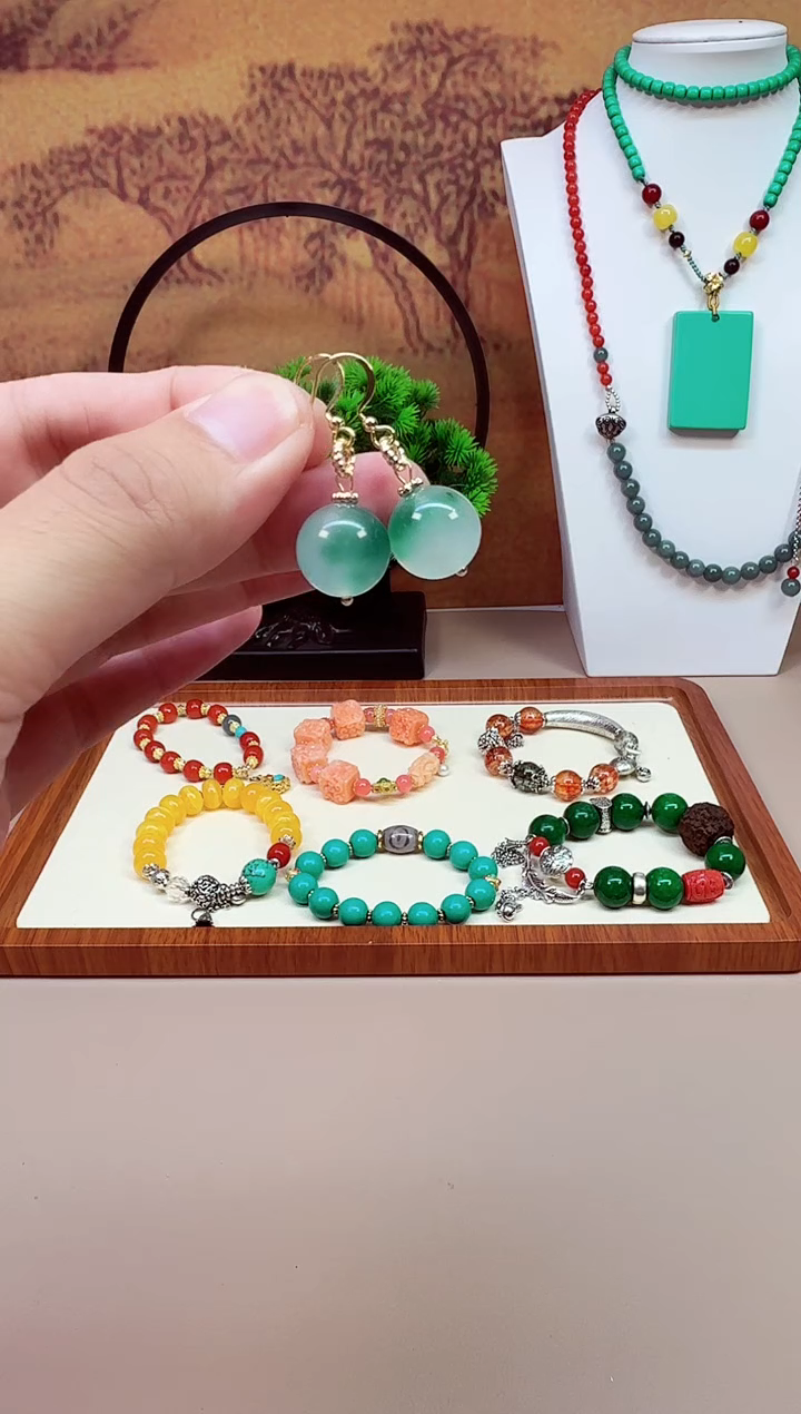 翡翠14K金镶嵌耳饰E444