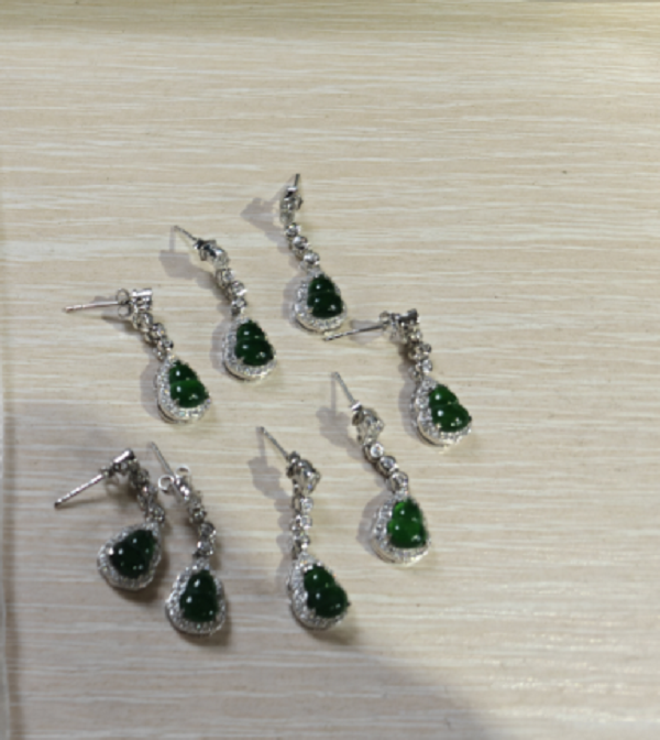 3028T28-3A1-翡翠葫芦耳饰-S925银-多样性/发一件