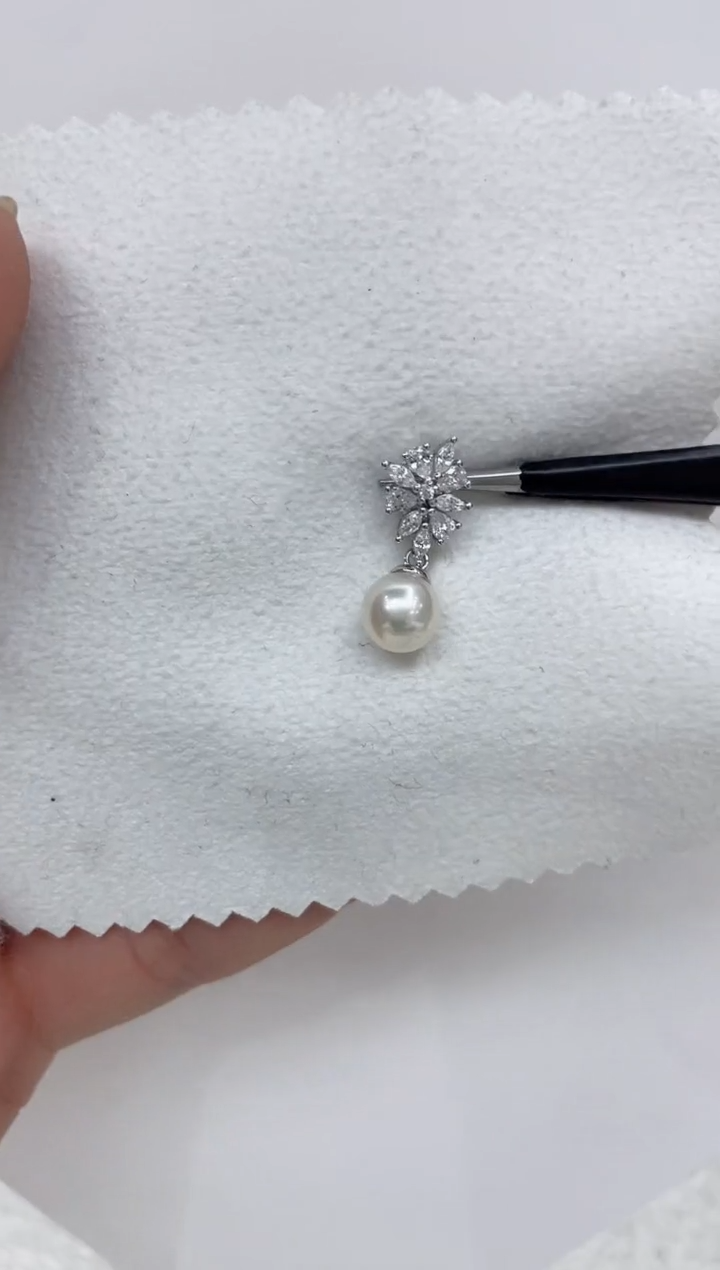 【闪购商品】海水珍珠颈饰银S925镶嵌海水珍珠吊坠