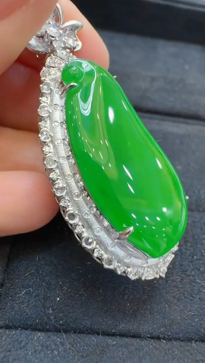 【闪购商品】翡翠吊坠(不含链)18K金镶嵌多样性团购发一件