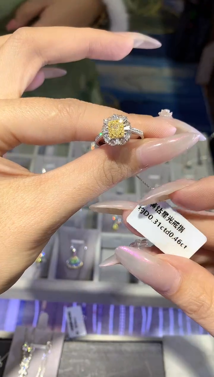 【闪购商品】钻石戒指18K金镶嵌YT096