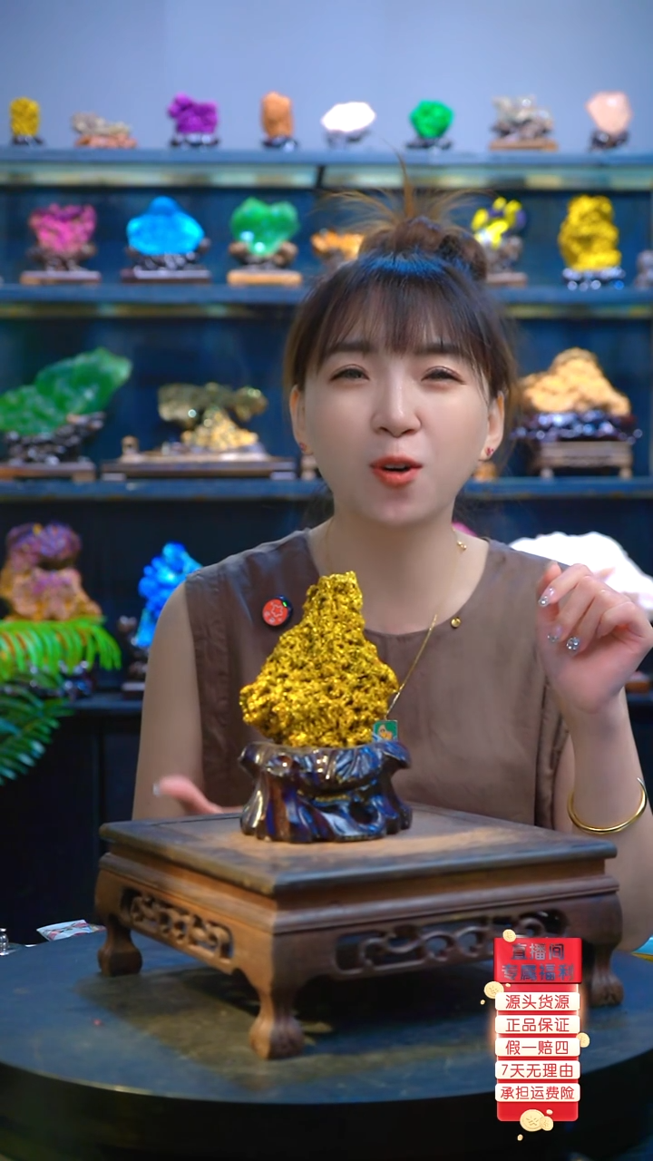 石材精品黄铜矿，矿物晶体摆件