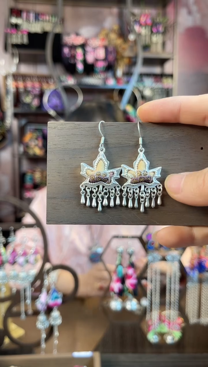 织绣民族风手工非遗老绣饰品313