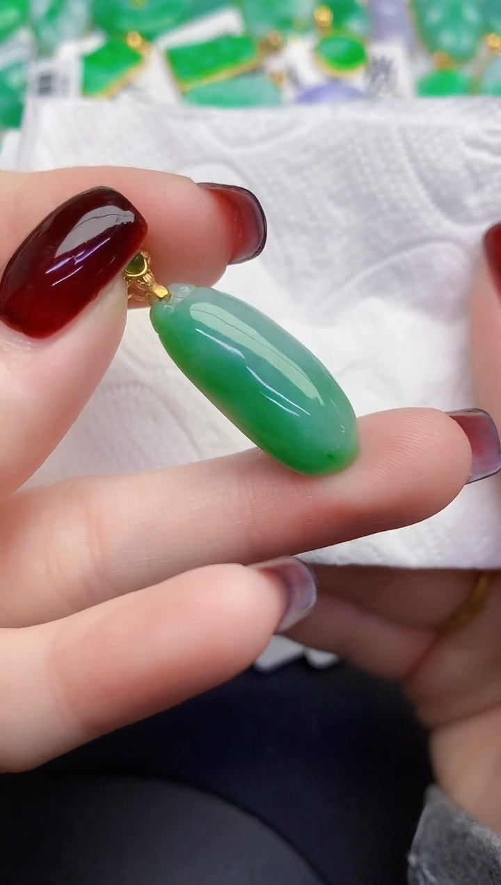 颈饰未镶嵌翡翠缅甸天然翡翠A货