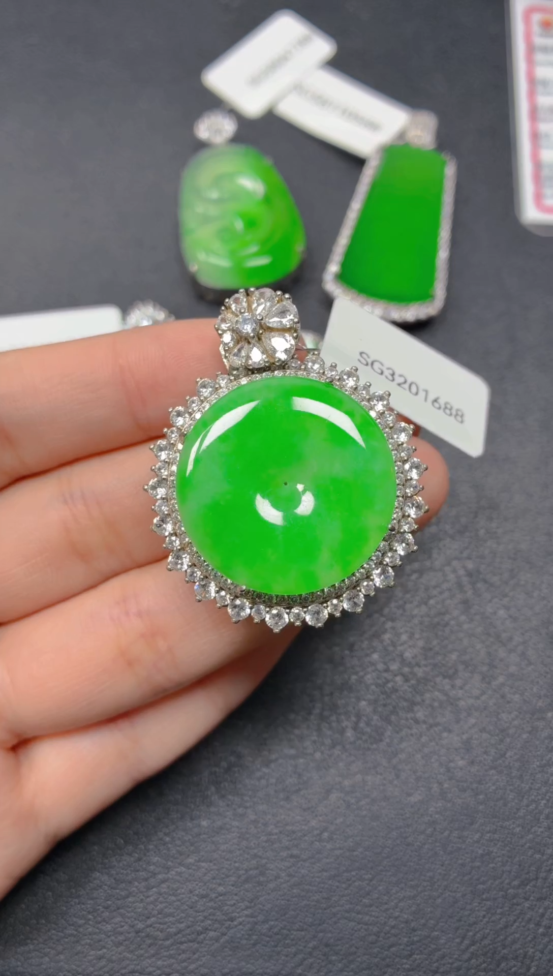 颈饰银S925镶嵌翡翠1