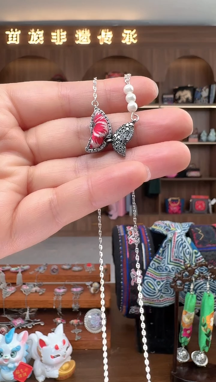 【闪购商品】织绣扶光苗绣传承60