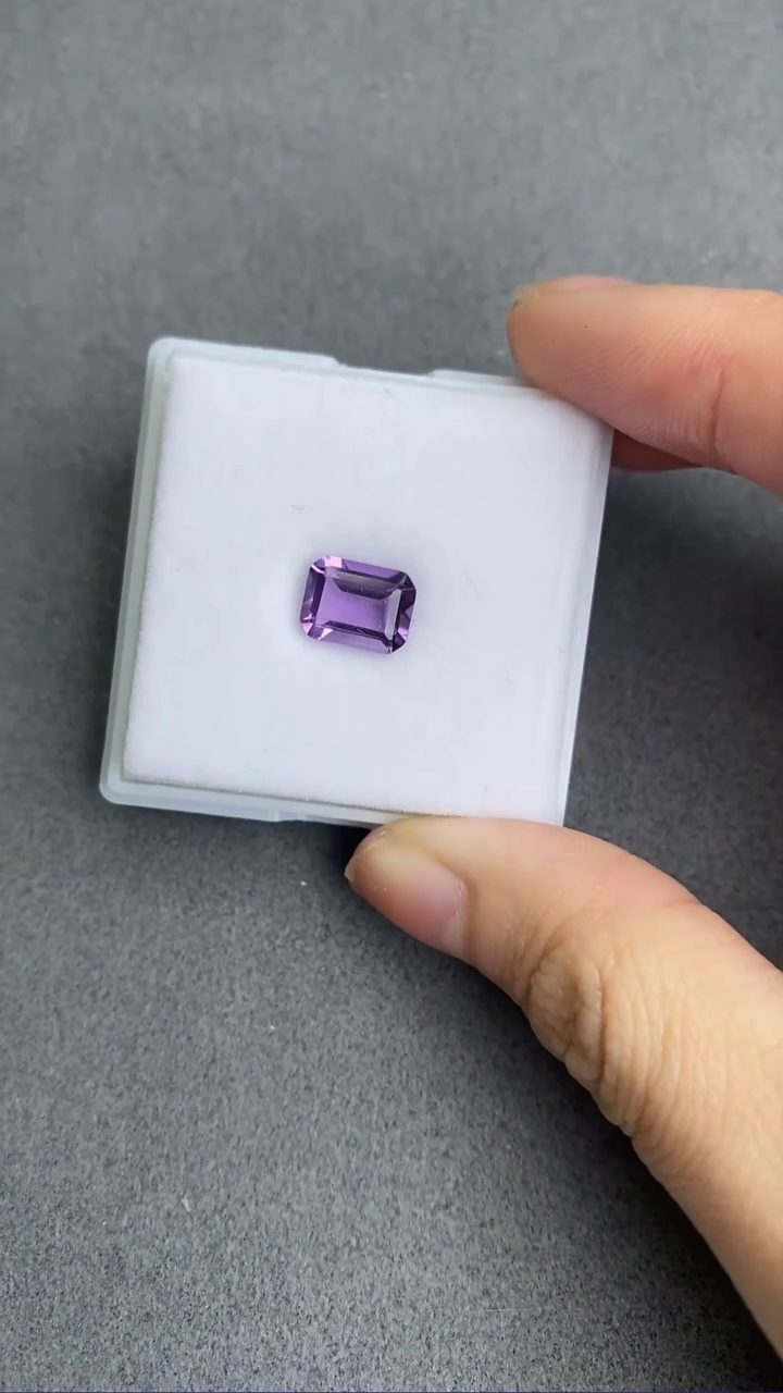 【闪购商品】紫晶笔搁未镶嵌1.9CT-------