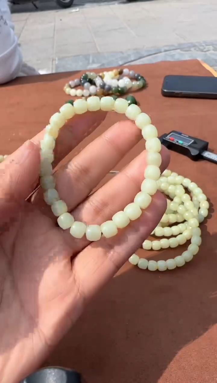 【闪购商品】和田玉【海310】40未镶嵌9015多样性发货拍一发一