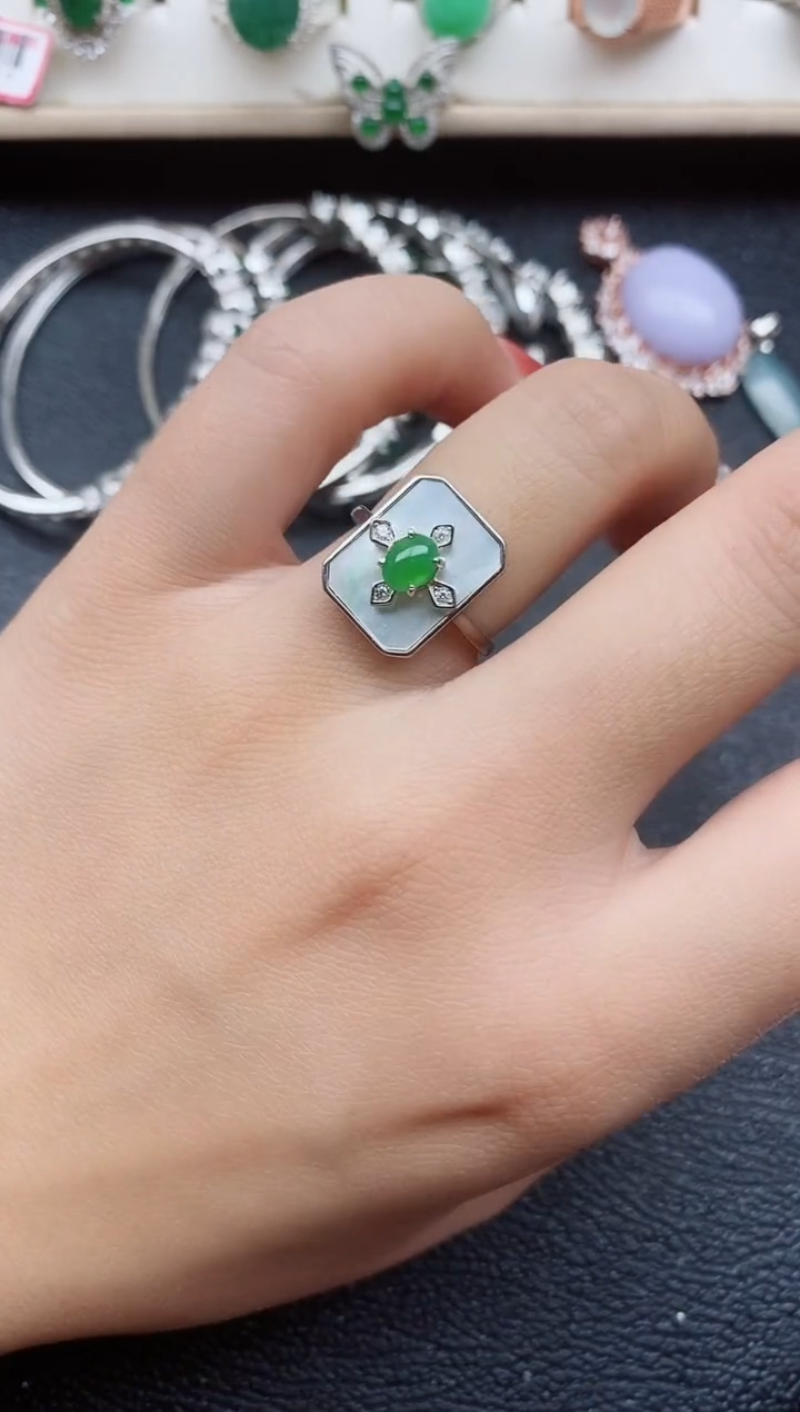 【闪购商品】翡翠戒指银S925镶嵌11111