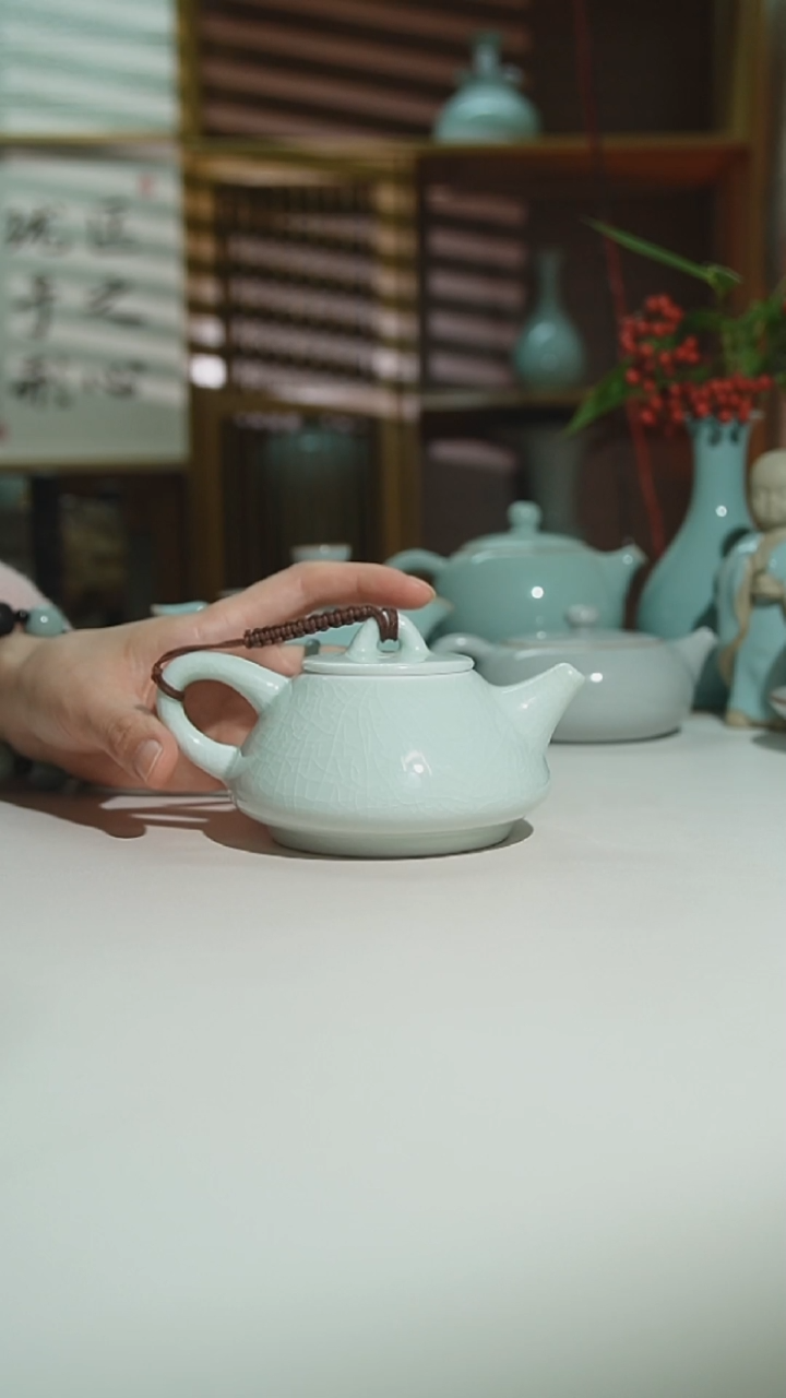 玉清珑匠石瓢壶二级0385