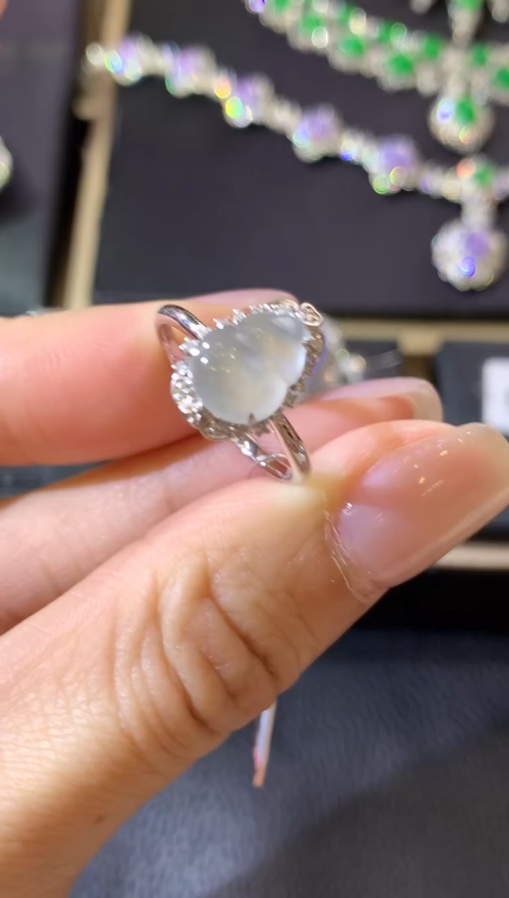 【闪购商品】翡翠18K金镶嵌戒指W36 翡翠