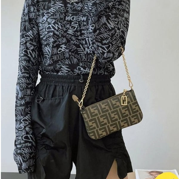 99新 FENDI/芬迪 -288小花柳 老花 金扣 麻将包 小号 斜挎包