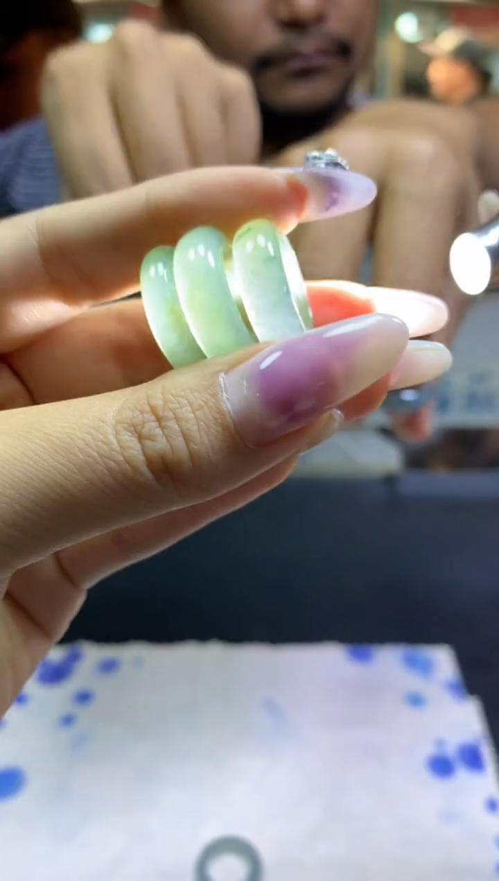 【闪购商品】定制翡翠未镶嵌戒圈#998元-毛货需精细抛光