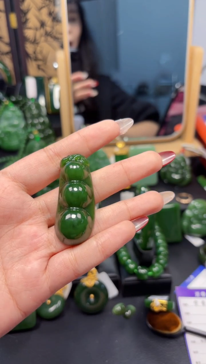 【闪购商品】和田玉（碧玉）吊坠(赠链)未镶嵌1