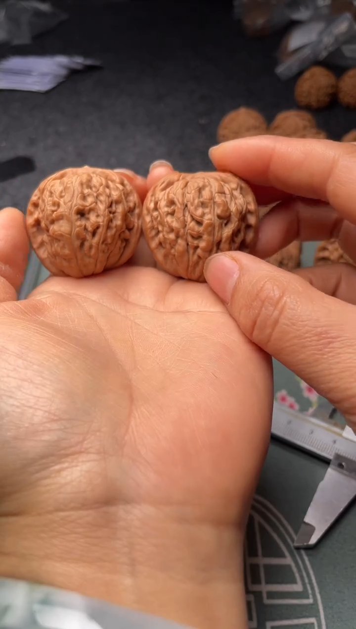 把件文玩核桃w210  莲花 37尺