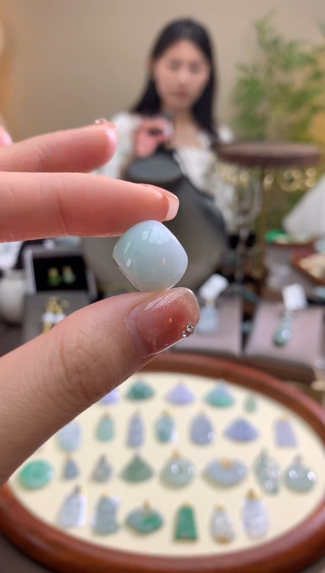 【闪购商品】翡翠颈饰未镶嵌路路通