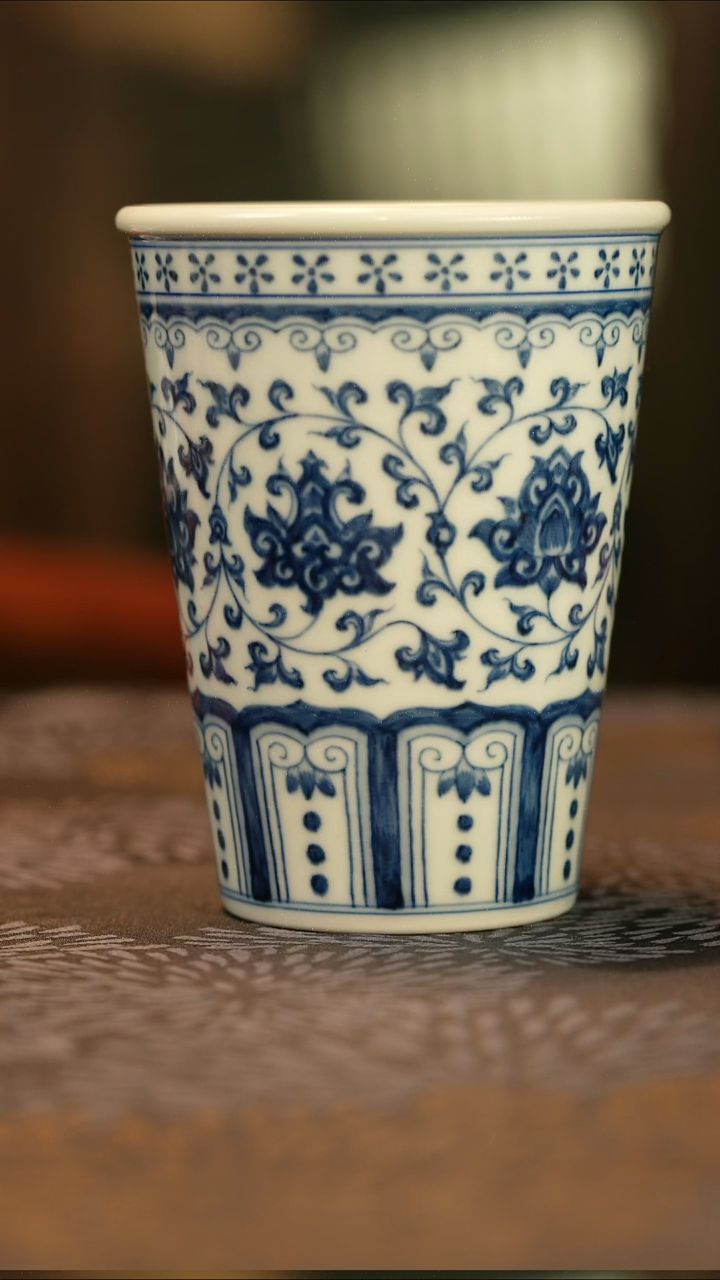 中式老*仿明青花缠枝莲可乐杯