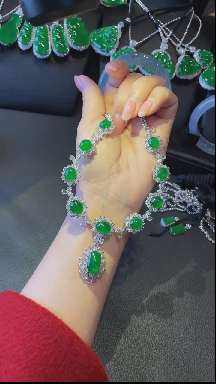 【闪购商品】翡翠颈饰18K金镶嵌套链