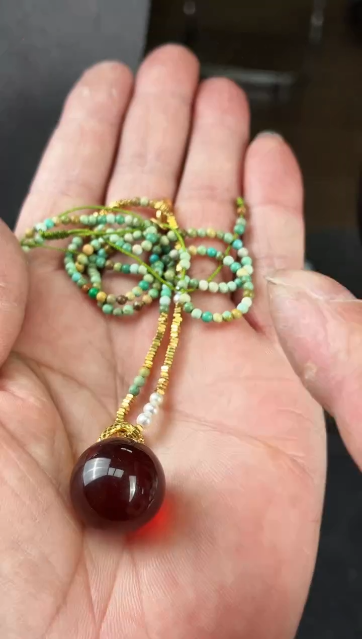 血珀吊坠(赠链)未镶嵌83